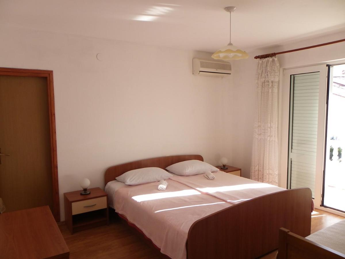 B&B Maestral Rab 拉布 外观 照片